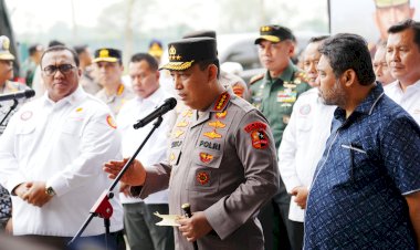 Kapolri-Tinjau-Bakti-Kesehatan-